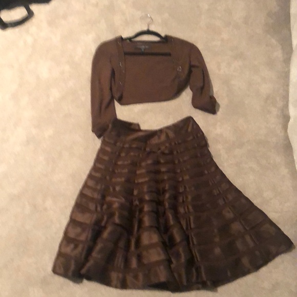 Skirt and jacket - Picture 1 of 2